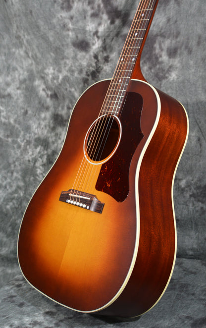 Gibson J-45 50s Faded with Faded Sunburst