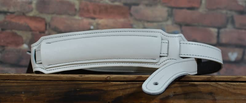 Franklin V1-WH-BK White American Bison leather Vintage Style