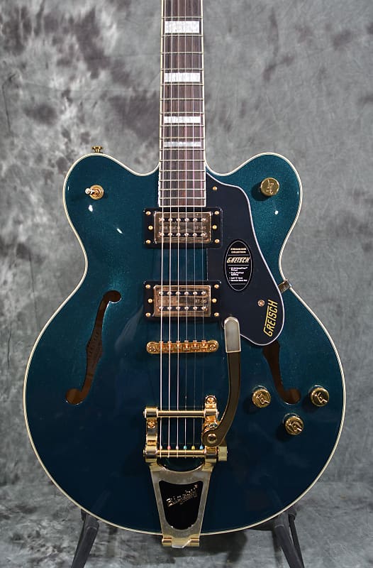 Gretsch Streamliner G2622TG Center Block Double-Cut Bigsby Midnight Sapphire Limited Edition