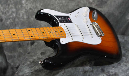 Fender 70TH Anniversary American Vintage II 1954 Stratocaster 2TS