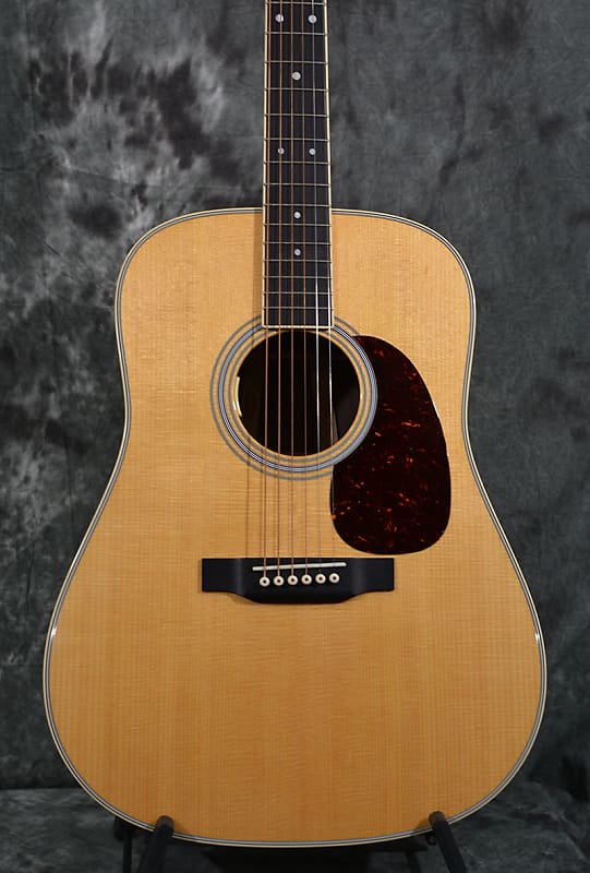 Martin D-35 Dreadnought 2020 w LR Baggs Anthem Electric Pickup