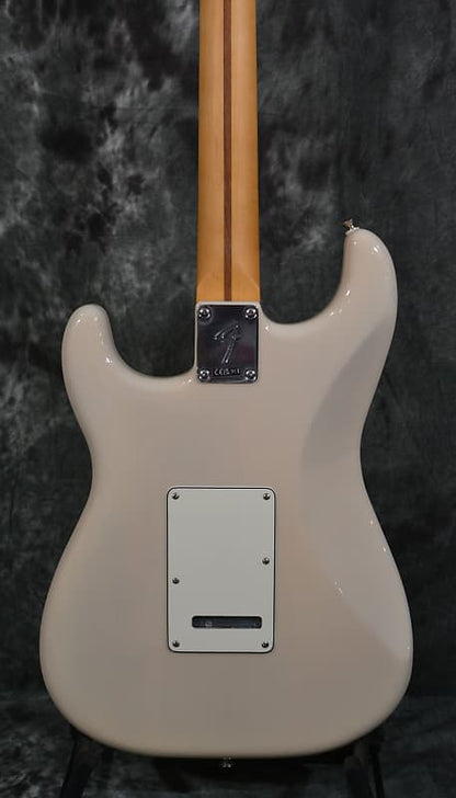 Fender Player II Stratocaster White Blonde Chambered