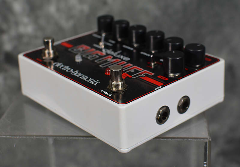 Electro Harmonix Deluxe Big Muff Fuzz Pedal