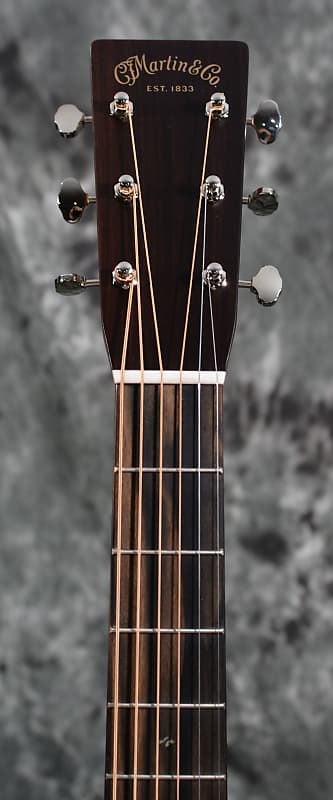 Martin 00-28 Standard Series Orchestra Acoustic