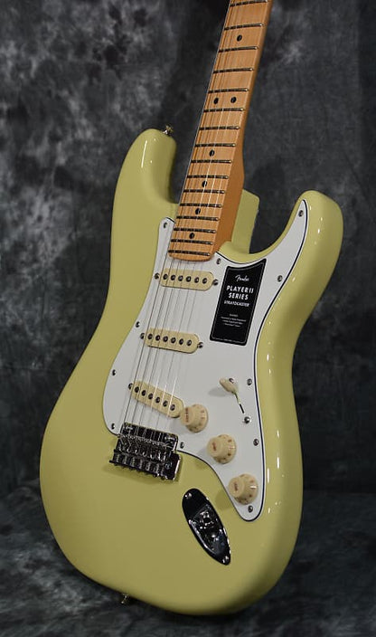 Fender Player II Series Stratocaster Maple Board Hialeah Yellow