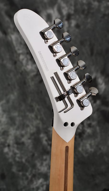 Kramer Original Series The 84 Matte White Floyd Rose