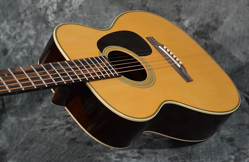 Martin 00-28 Standard Series Orchestra Acoustic