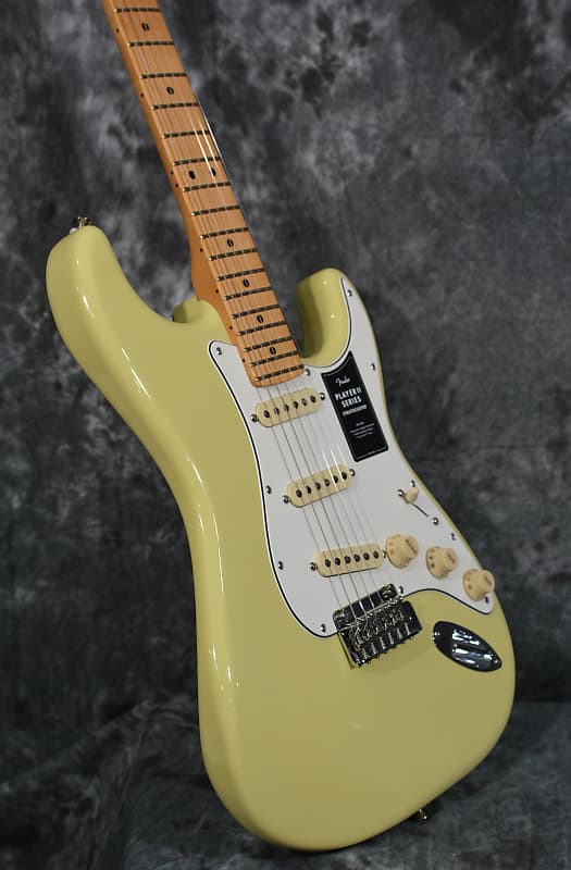 Fender Player II Series Stratocaster Maple Board Hialeah Yellow