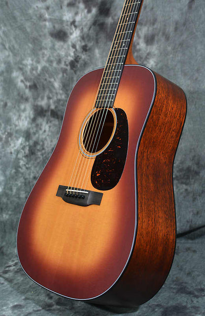 Martin D-18 Satin Amberburst Standard