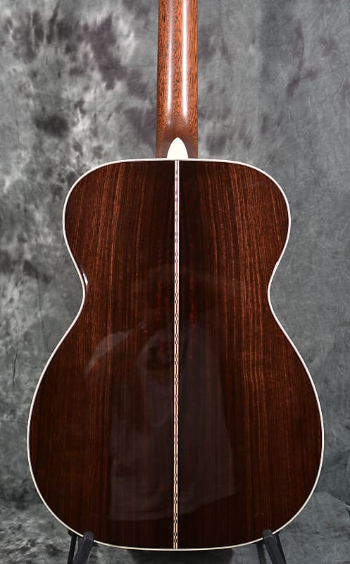 Martin 00-28 Standard Series Orchestra Acoustic