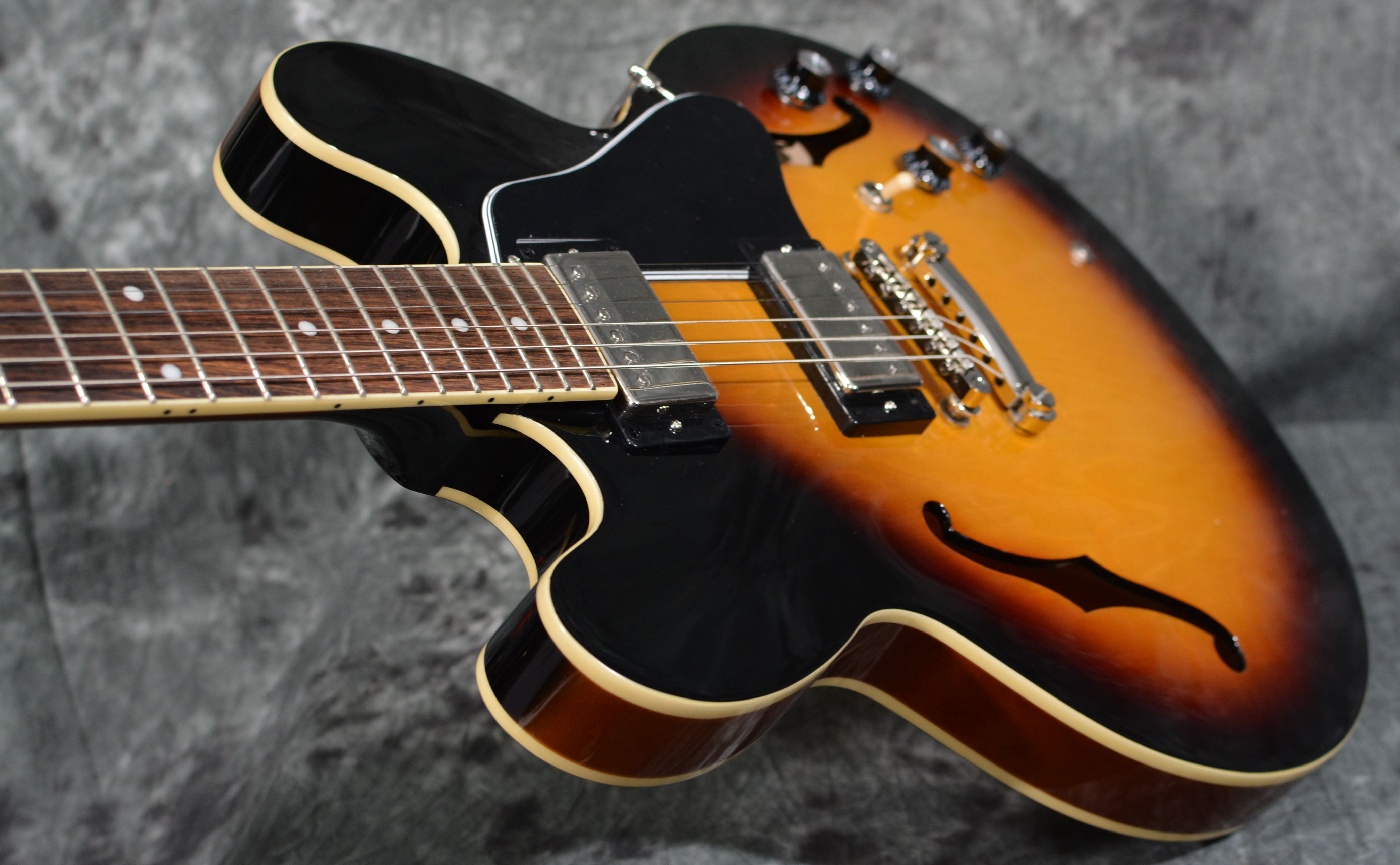 Epiphone ES-335 Vintage Sunburst – Mainstagemusic