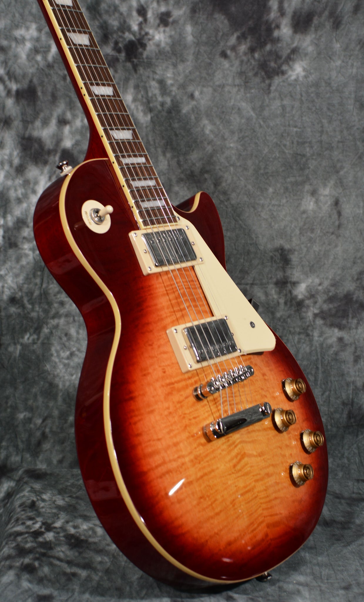 Epiphone Les Paul Standard 50s Heritage Cherry Sunburst