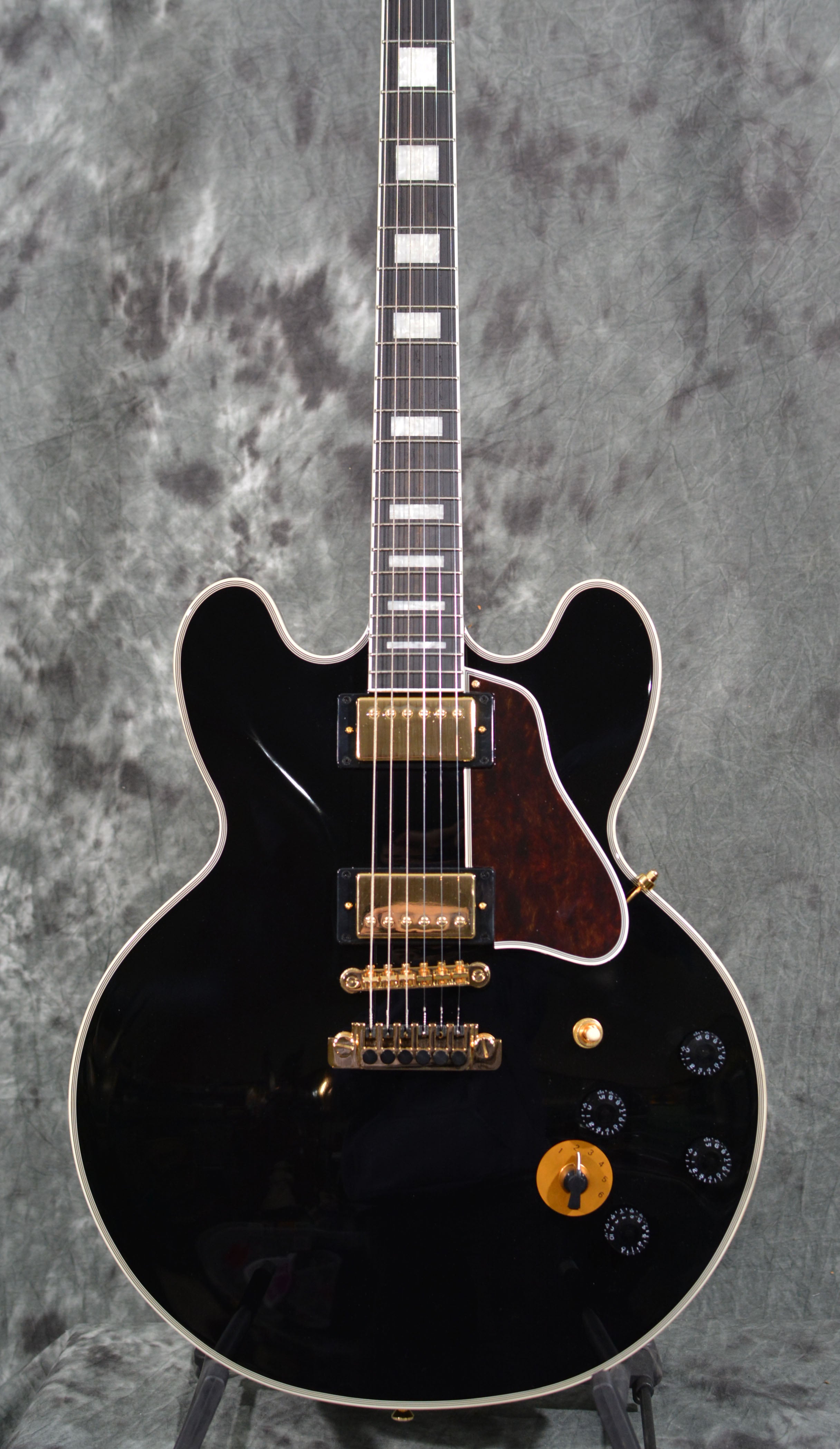 Epiphone B.B. King Lucille Signature